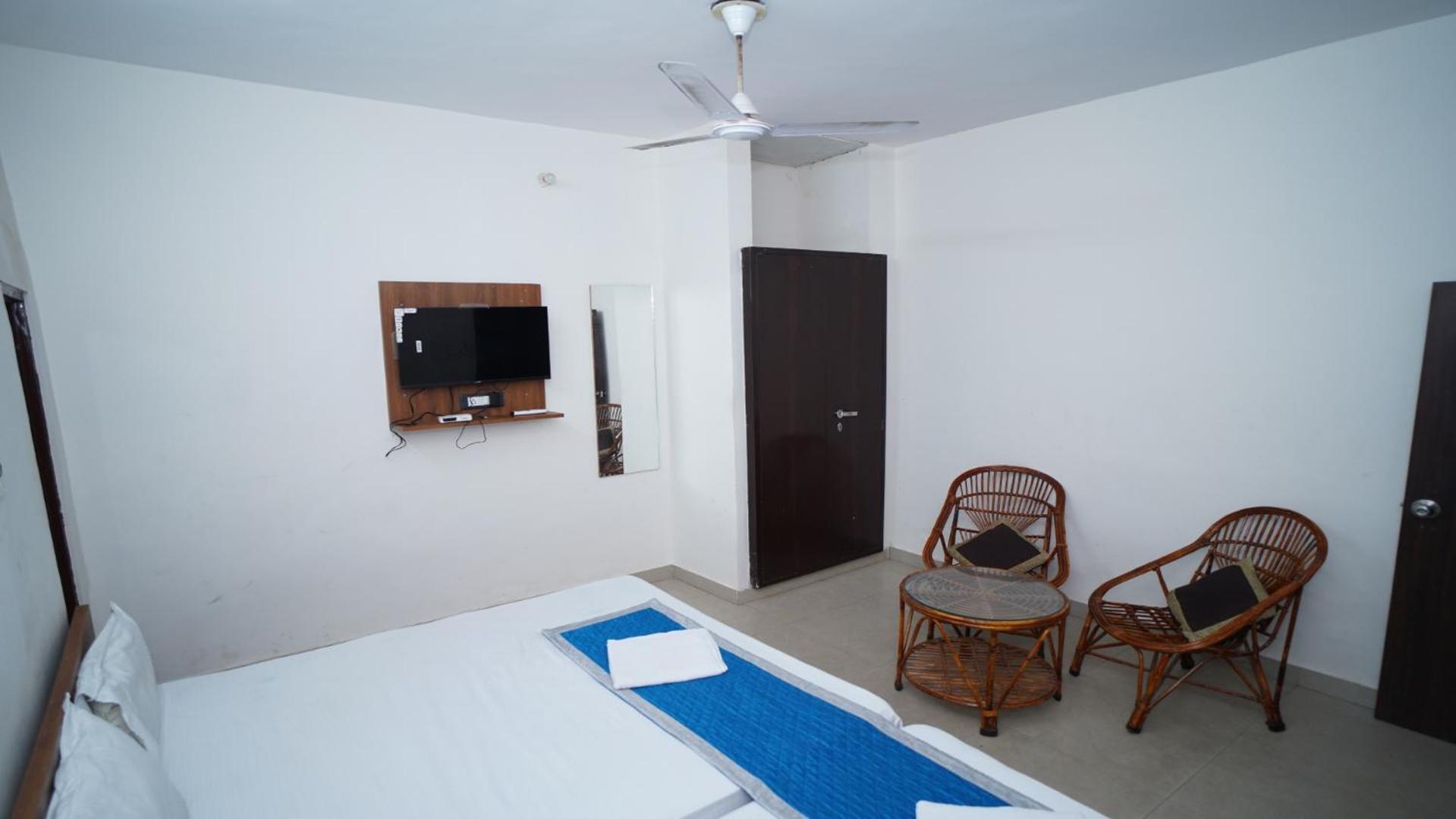 Hotel Apoorv - Near Jaipur Railway Station Стая снимка